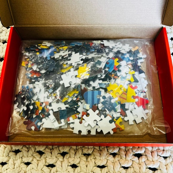 New Mudpuppy Outer Space Scene Puzzle - 300 Piece - Picture 3 of 7